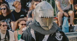 Les personnalités incontournables à suivre dans le béhourd.